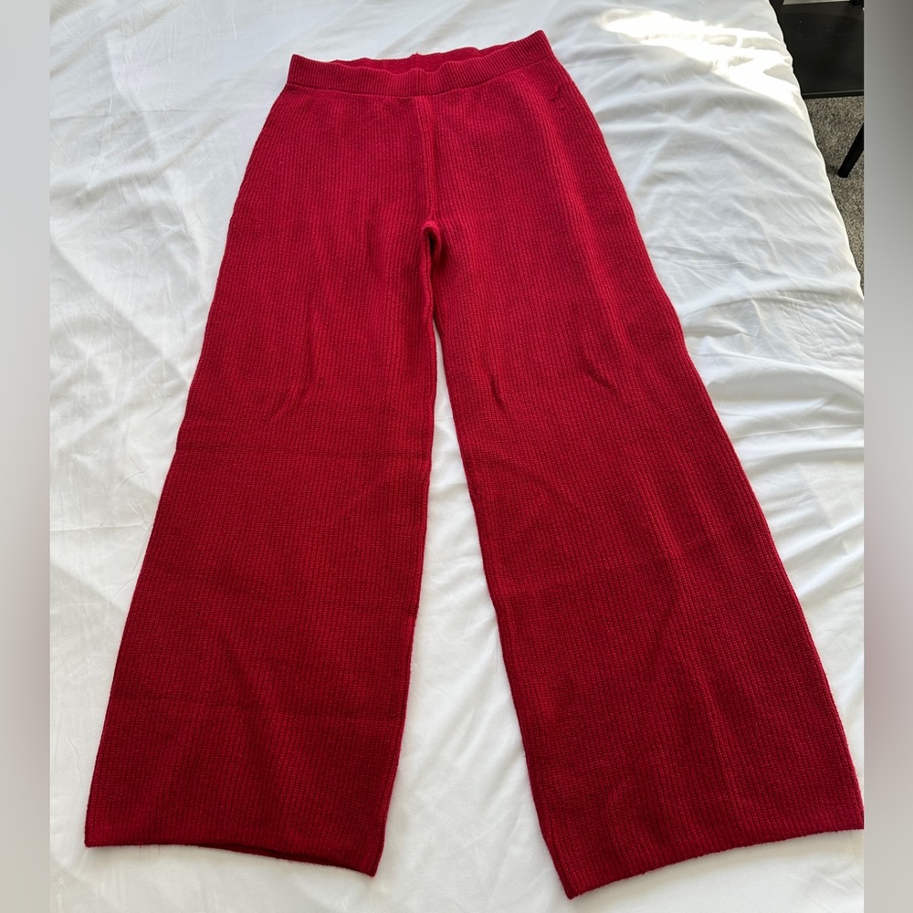 GAP SWEATER PANTS BRAND NEW TAGS STILL ON